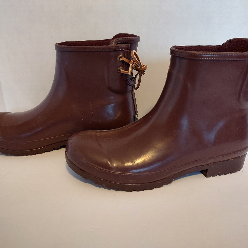 Sperry Walker Turf Rain Waterproof Rubber Boot Women's Size 7 Grape